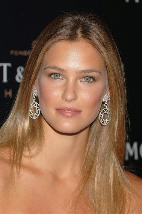 Bar Refaeli